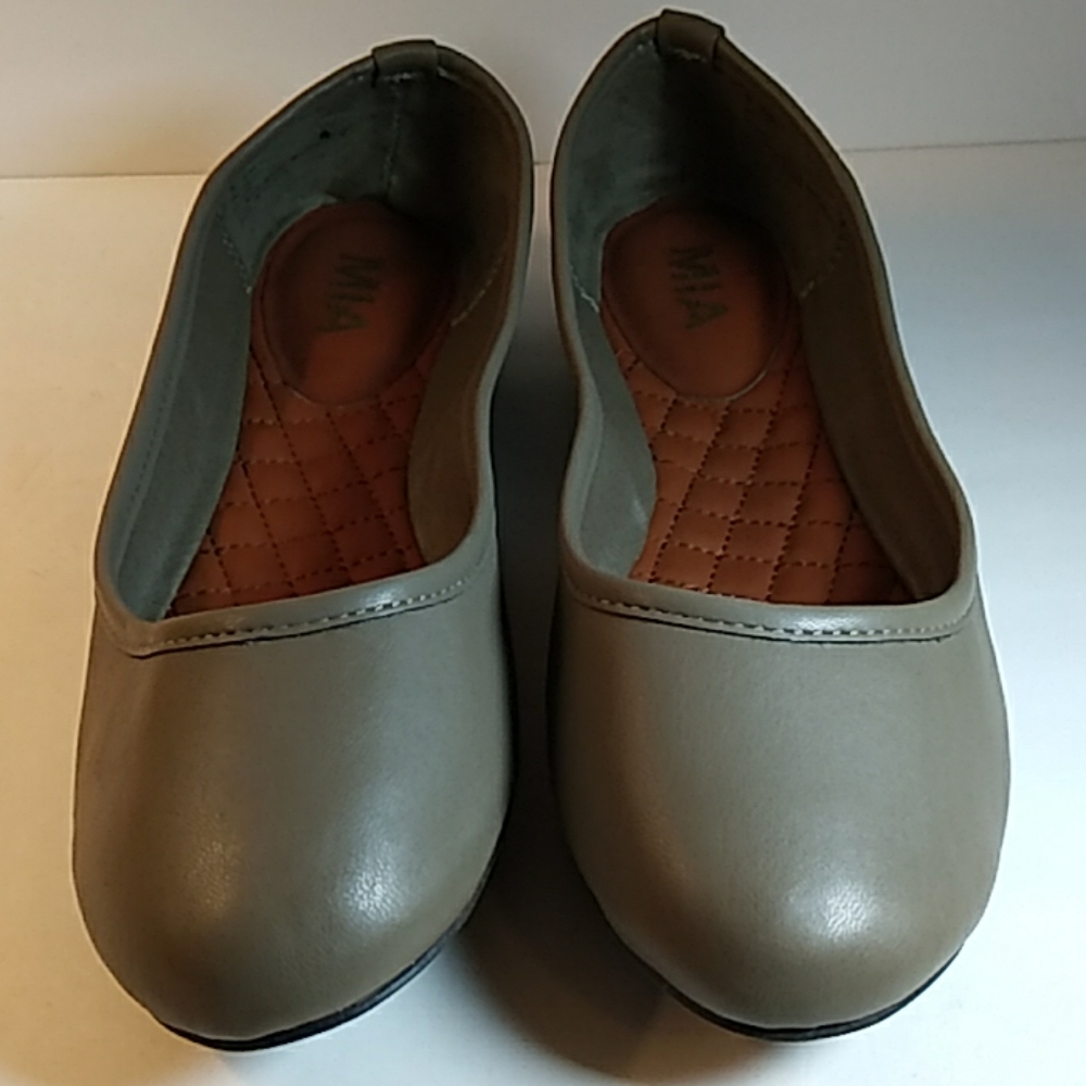 Mia Ballerina Brown Quilt Cushioned Soles Size 8.5